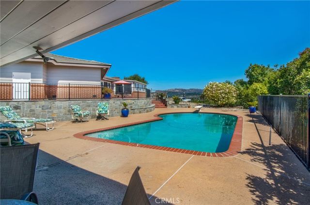 1463 S Citrus Avenue, Escondido, CA 92027