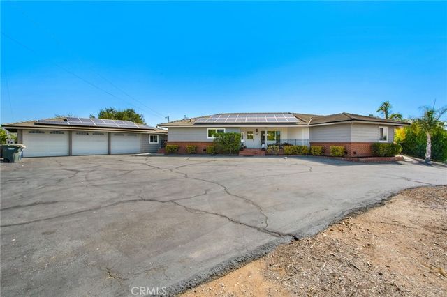 1463 S Citrus Avenue, Escondido, CA 92027