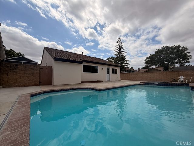 298 N Paseo Rio Blanco, Anaheim, CA 92807