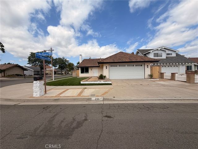 298 N Paseo Rio Blanco, Anaheim, CA 92807