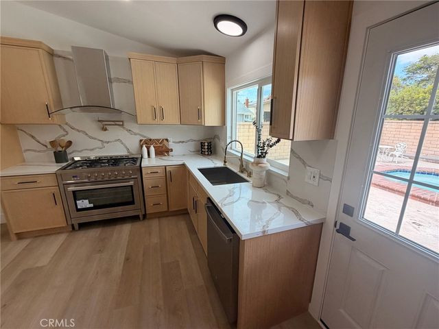 298 N Paseo Rio Blanco, Anaheim, CA 92807