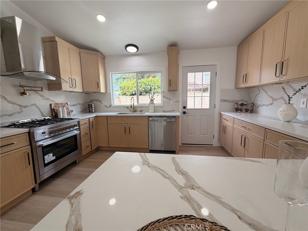 298 N Paseo Rio Blanco, Anaheim, CA 92807