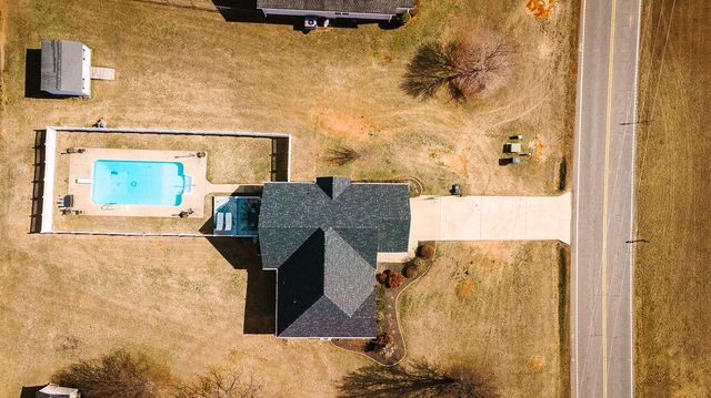 386 Grassy Pond Road, Gaffney, SC 29341