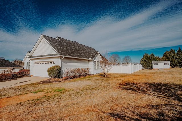 386 Grassy Pond Road, Gaffney, SC 29341