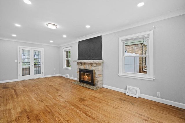 5680 N 34th STREET, Milwaukee, WI 53209