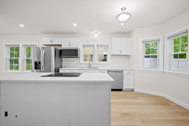 5680 N 34th STREET, Milwaukee, WI 53209