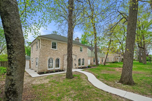 5680 N 34th STREET, Milwaukee, WI 53209