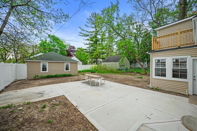 5680 N 34th STREET, Milwaukee, WI 53209