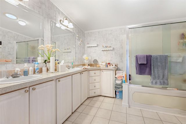 5316 53RD AVENUE E N16, Bradenton, FL 34203