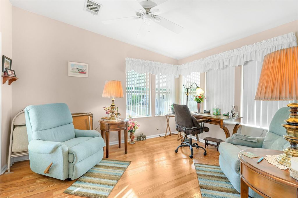 Image 12 of property listing at 5316 53RD AVENUE E N16, Bradenton, FL 34203