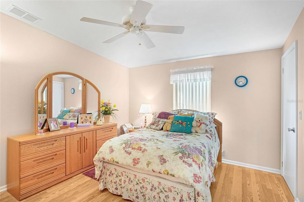 Image 18 of property listing at 5316 53RD AVENUE E N16, Bradenton, FL 34203