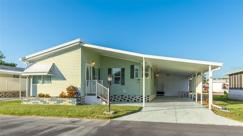 Image 24 of property listing at 5316 53RD AVENUE E N16, Bradenton, FL 34203