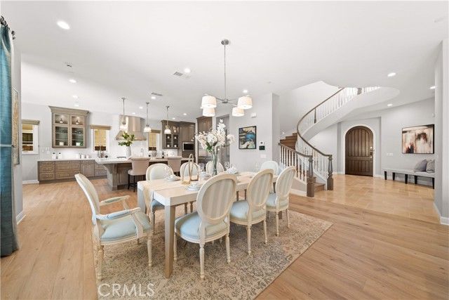 212 Clear Falls, Irvine, CA 92602