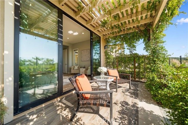 212 Clear Falls, Irvine, CA 92602