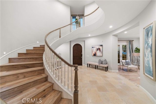 212 Clear Falls, Irvine, CA 92602