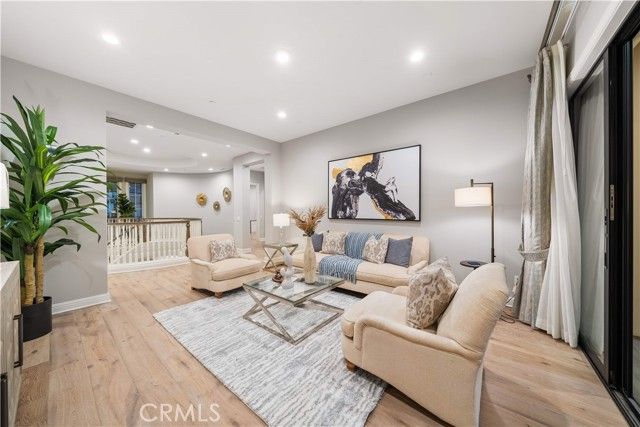 212 Clear Falls, Irvine, CA 92602