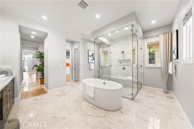 212 Clear Falls, Irvine, CA 92602