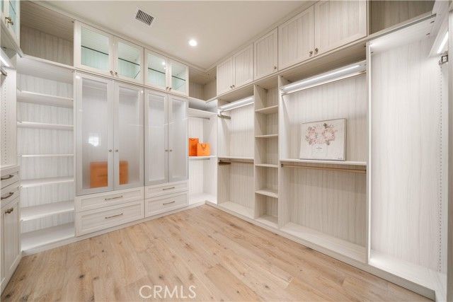 212 Clear Falls, Irvine, CA 92602