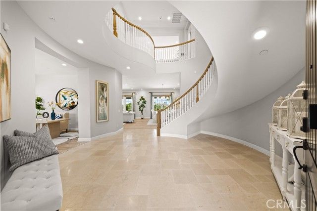 212 Clear Falls, Irvine, CA 92602