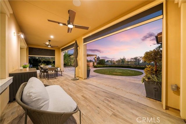 212 Clear Falls, Irvine, CA 92602
