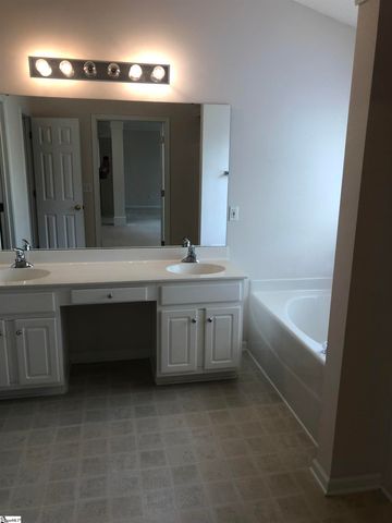 102 Saybrook Road, Simpsonville, SC 29681