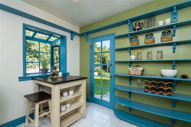 3135 Los Olivos, La Crescenta, CA 91214