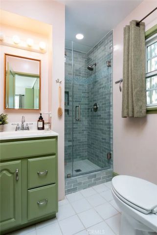 3135 Los Olivos, La Crescenta, CA 91214