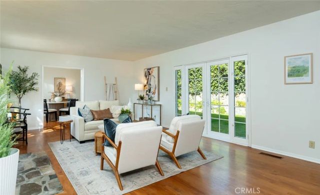 3135 Los Olivos, La Crescenta, CA 91214