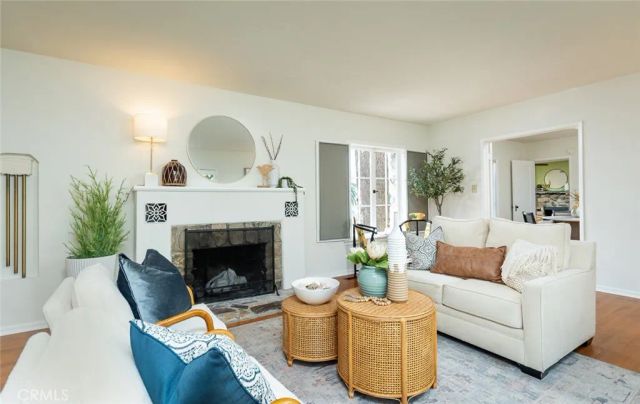 3135 Los Olivos, La Crescenta, CA 91214