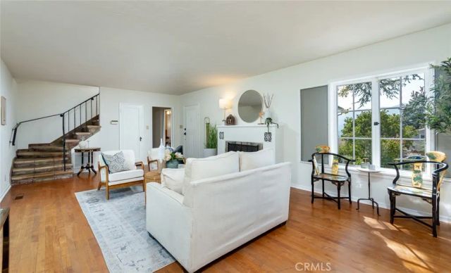 3135 Los Olivos, La Crescenta, CA 91214