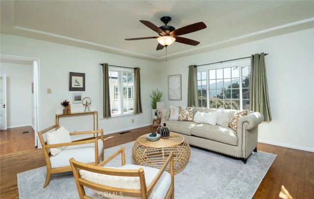 3135 Los Olivos, La Crescenta, CA 91214