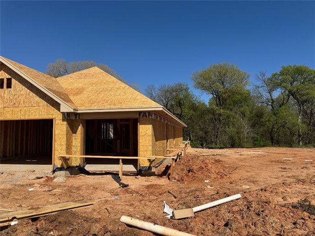 111 Firethorn Way, Noble, OK 73068