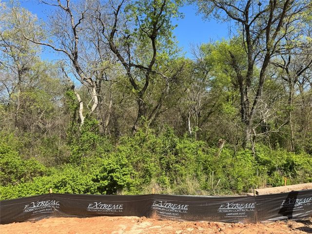 111 Firethorn Way, Noble, OK 73068