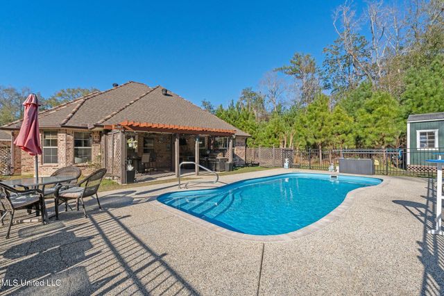5516 Alakoko Place, Diamondhead, MS 39525