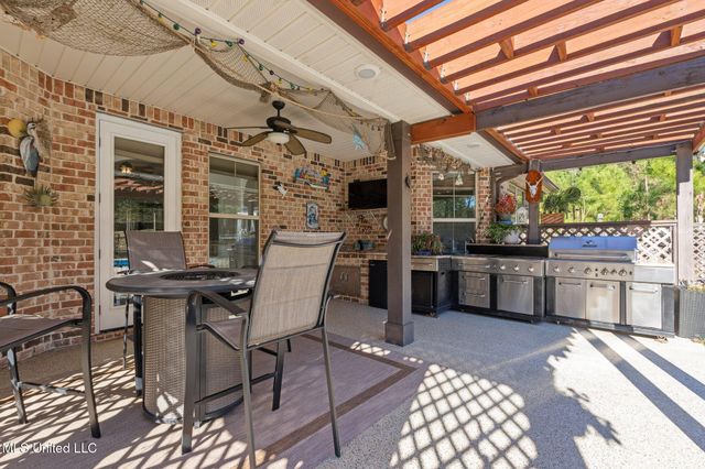 5516 Alakoko Place, Diamondhead, MS 39525