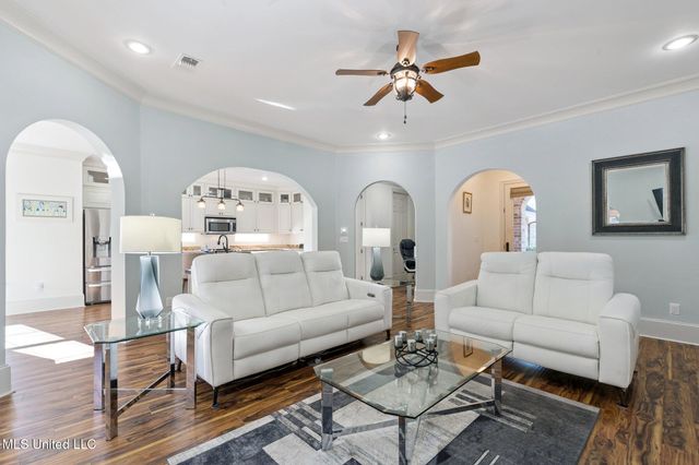 5516 Alakoko Place, Diamondhead, MS 39525