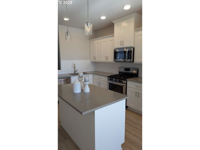 7024 Se FRASIER Ln, Hillsboro, OR 97123