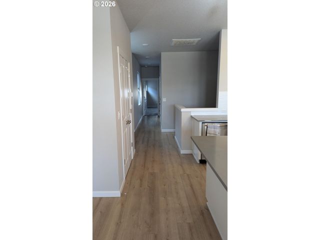 7024 Se FRASIER Ln, Hillsboro, OR 97123