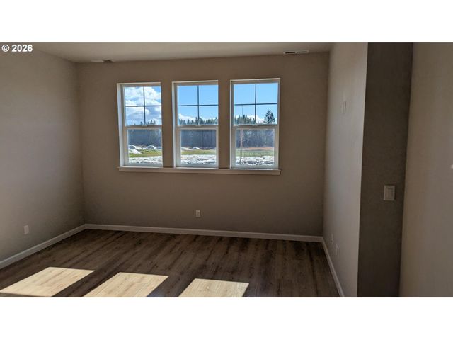 7024 Se FRASIER Ln, Hillsboro, OR 97123