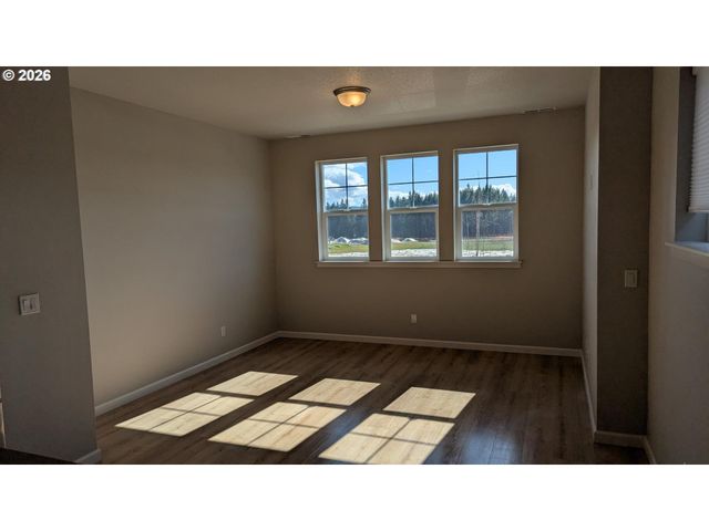 7024 Se FRASIER Ln, Hillsboro, OR 97123