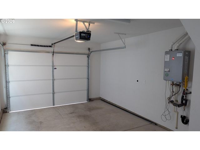 7024 Se FRASIER Ln, Hillsboro, OR 97123