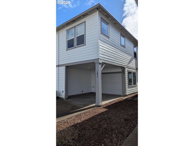 7024 Se FRASIER Ln, Hillsboro, OR 97123