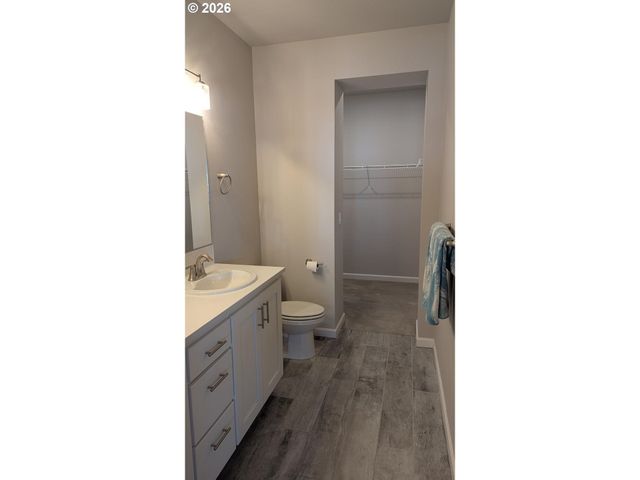 7024 Se FRASIER Ln, Hillsboro, OR 97123