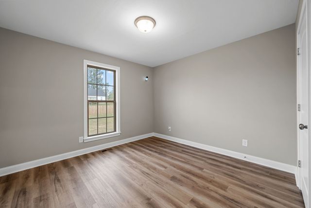 109 Morningside Dr, Clarksville, TN 37042