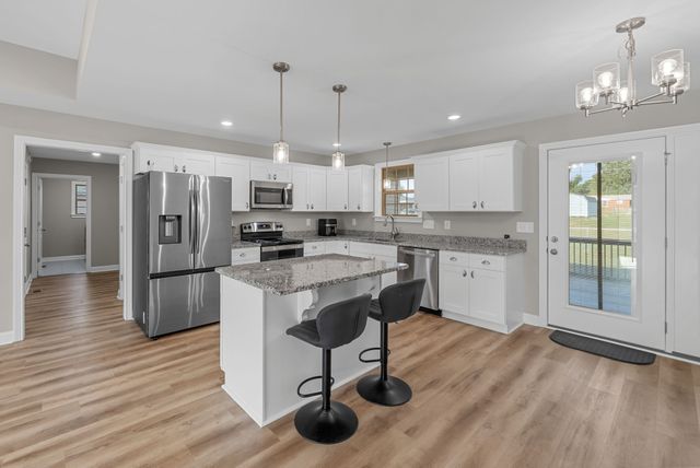 109 Morningside Dr, Clarksville, TN 37042