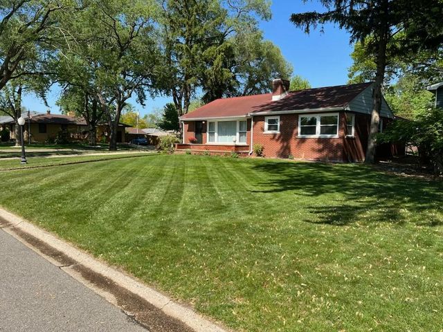 7505 Knickerbocker Pkwy, Hammond, IN 46323