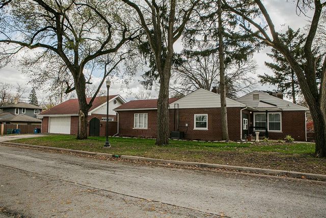 7505 Knickerbocker Pkwy, Hammond, IN 46323