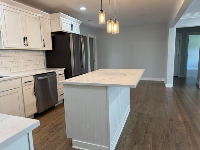 7505 Knickerbocker Pkwy, Hammond, IN 46323