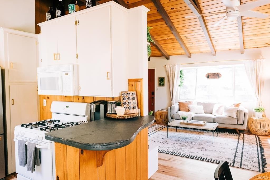 Image 46 of property listing at 39168 Hill, Bass Lake, CA 93604