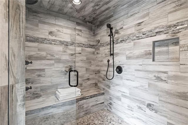 520 Overlook Drive, Blue Ridge, GA 30513